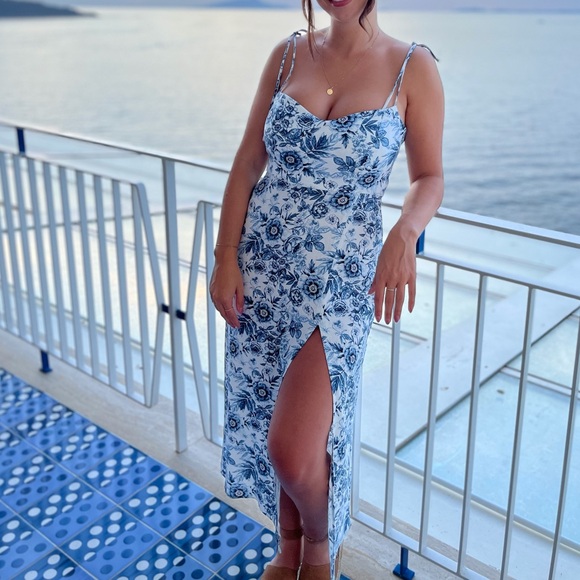 Park & Fifth Blue Floral Midi Dress - Picture 4 of 8